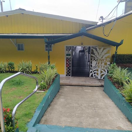 Banana Bay Marina Hotel Golfito Exterior photo