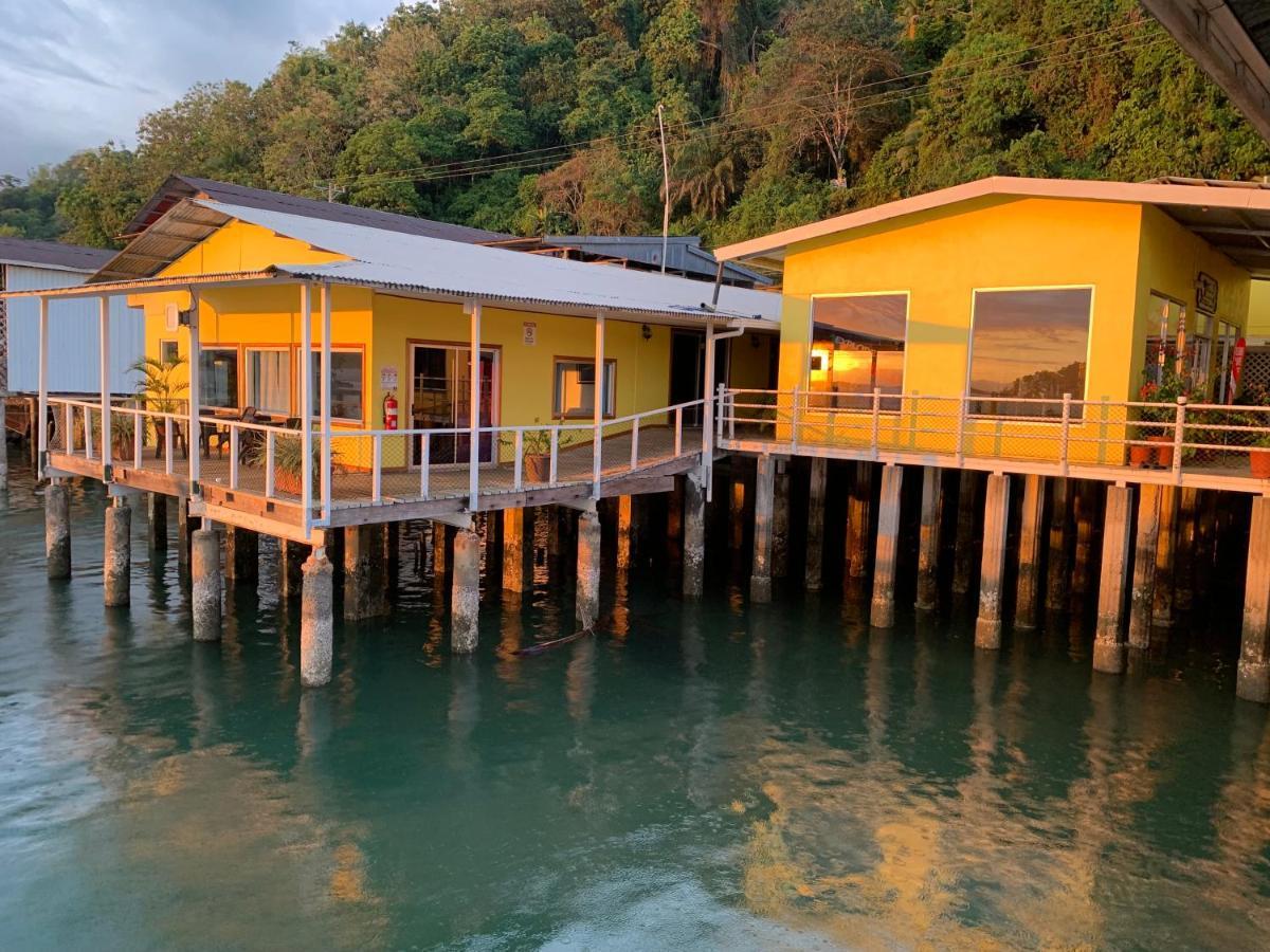 Banana Bay Marina Hotel Golfito Exterior photo