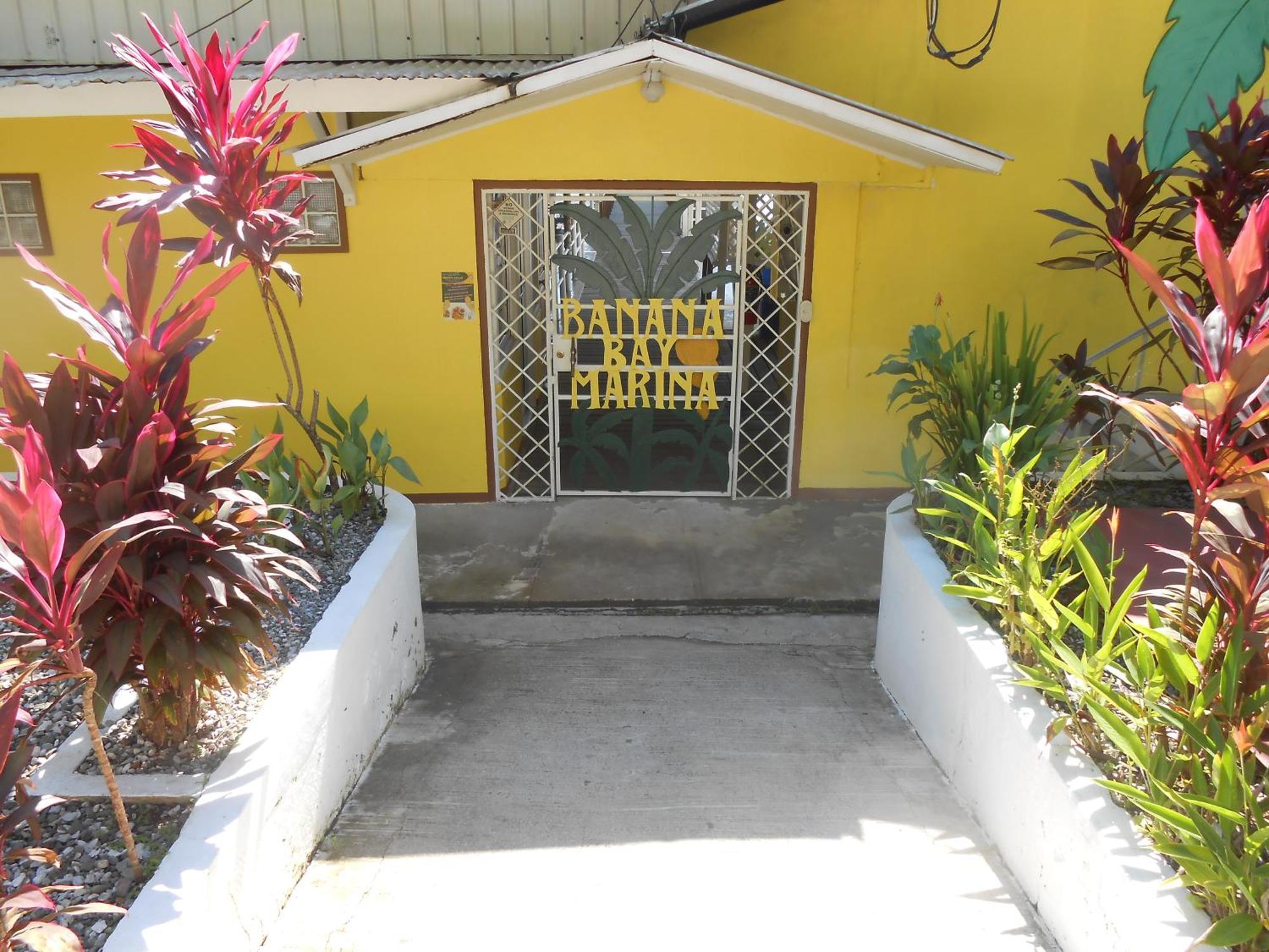 Banana Bay Marina Hotel Golfito Exterior photo