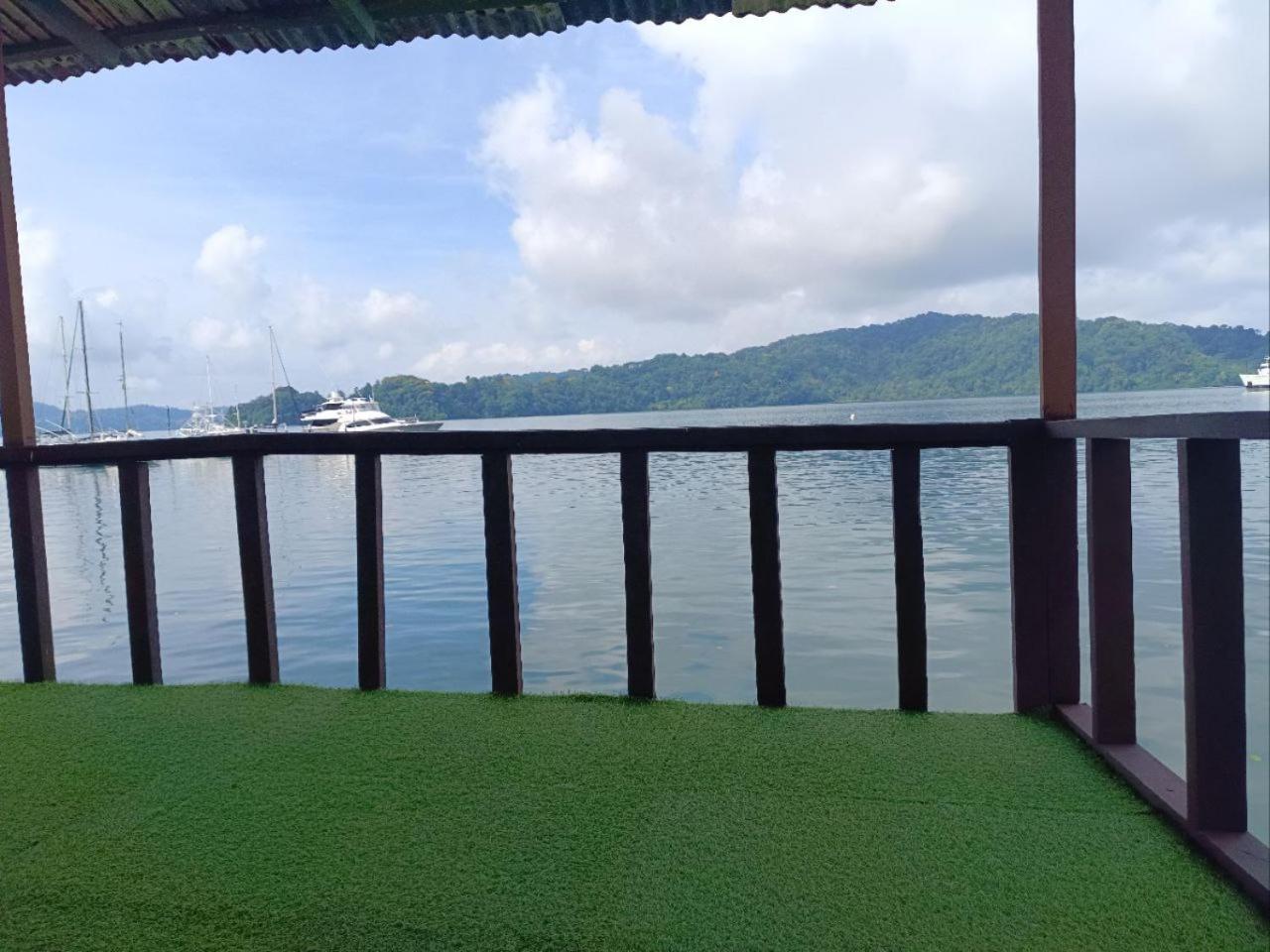 Banana Bay Marina Hotel Golfito Exterior photo