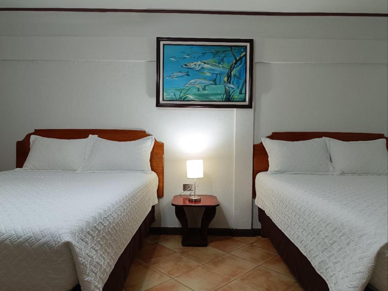Banana Bay Marina Hotel Golfito Exterior photo