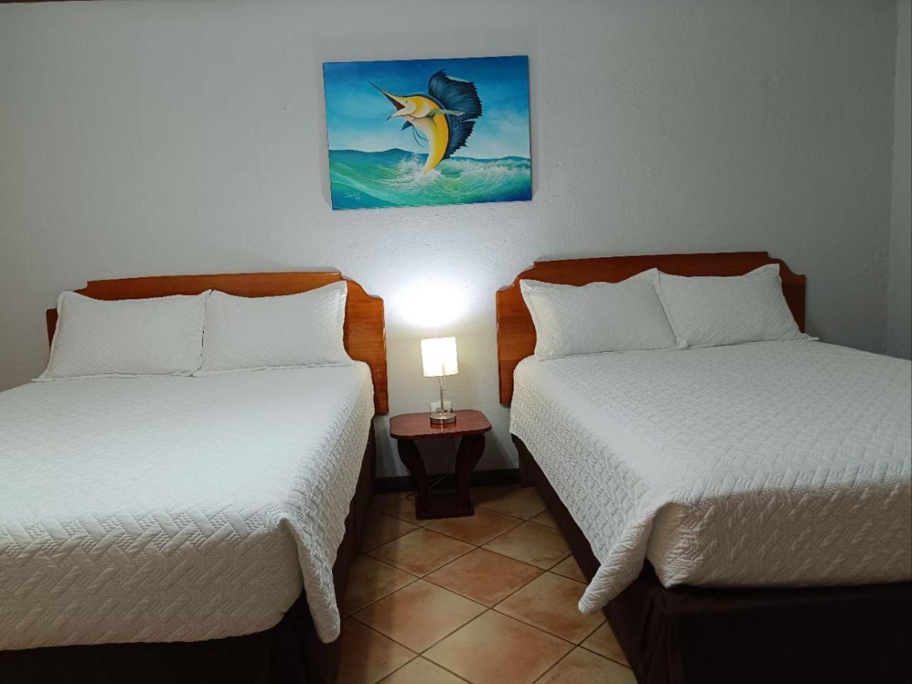 Banana Bay Marina Hotel Golfito Exterior photo