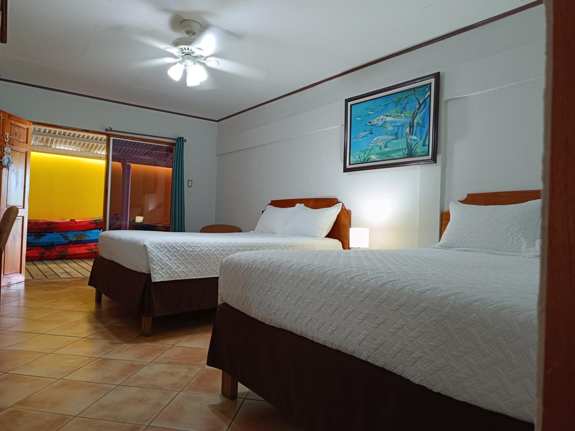 Banana Bay Marina Hotel Golfito Exterior photo