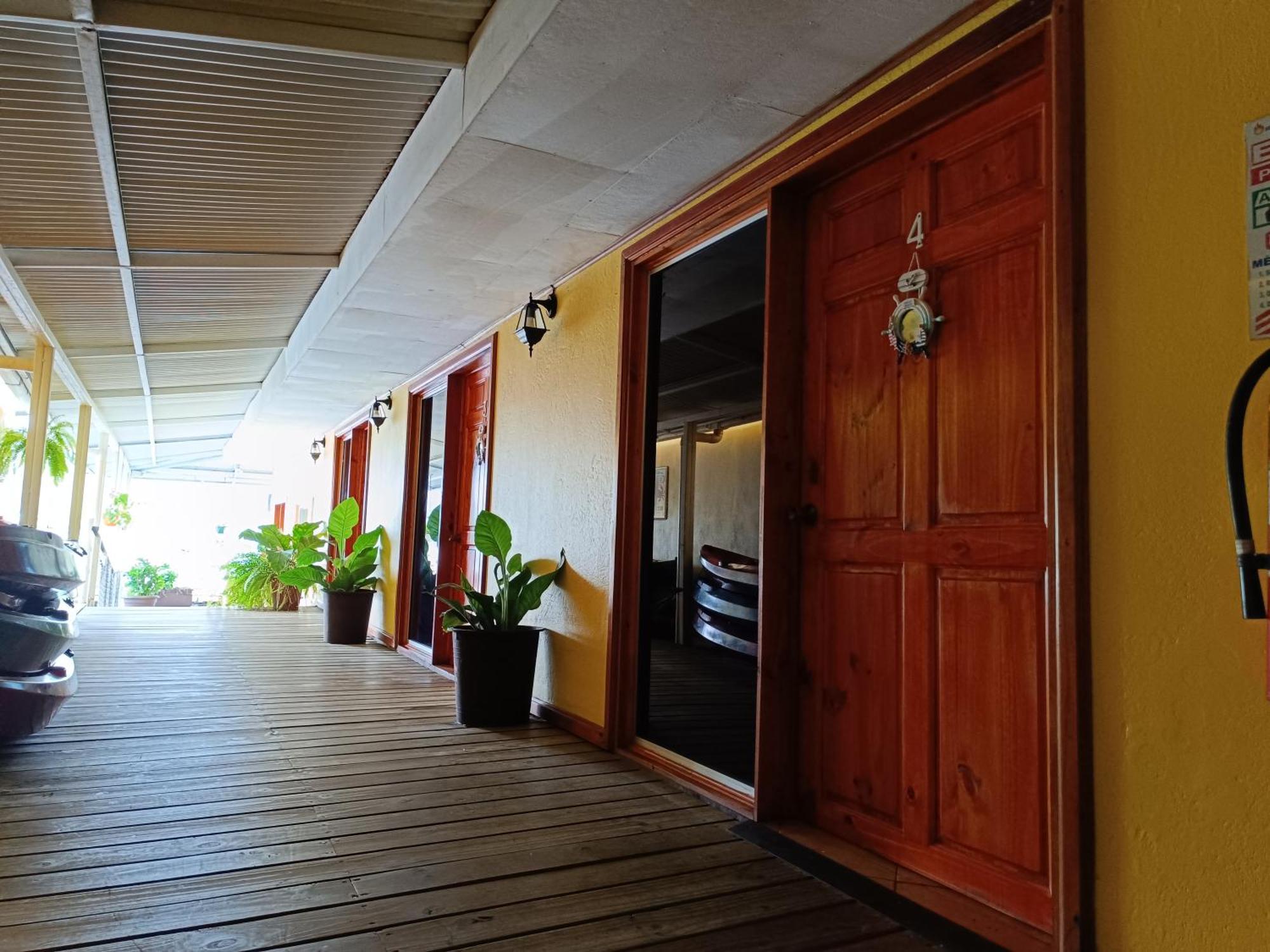 Banana Bay Marina Hotel Golfito Exterior photo